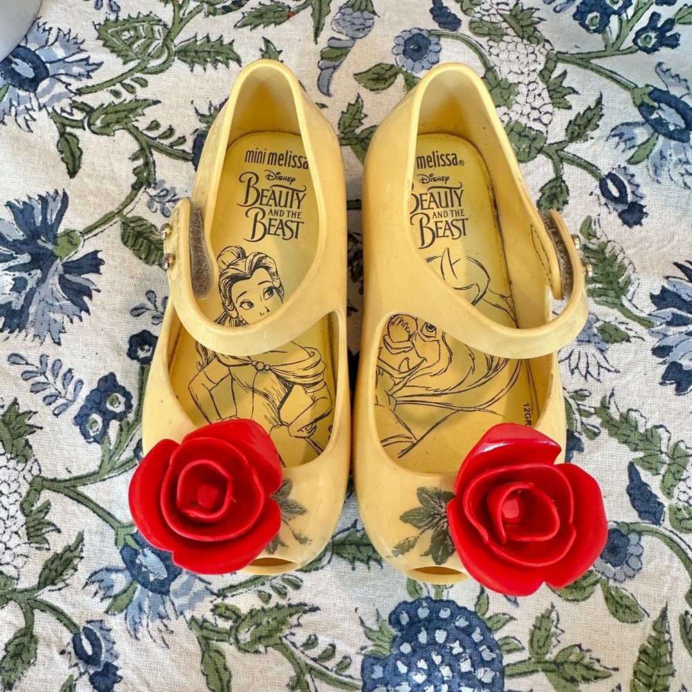Mini Melissa Disney shoes size 6 toddler